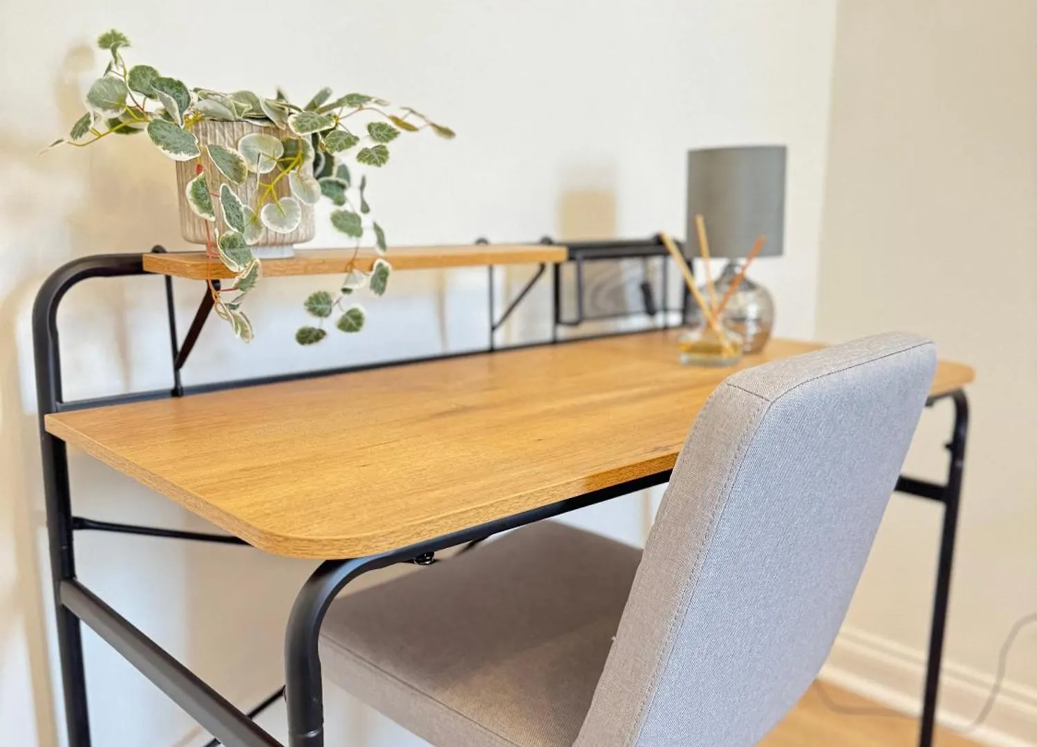 Bright & Large 3 Bed Flat In London Apartment